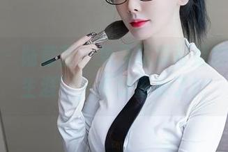 秀人网 – 陆萱萱：免费写真背后的“导游生涯”，不想再水了！