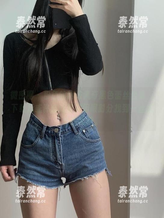 微密圈 - 粉色的猪陈佩奇黑色蕾丝合集，下载后或许能让你在闲暇时分找到一丝意外的趣味。