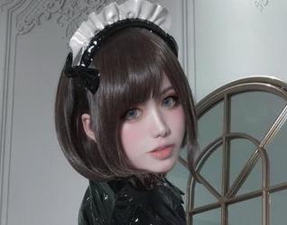 每次看完芊川一笑MNK的礼服系列照片，都想问：“资源,还有吗？”