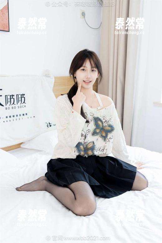 袜啵啵 - 图片里穿高跟鞋的小甜豆，真心让人想问：你走路磕到脚趾没？