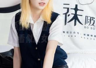 袜啵啵 – 免费领取甜甜圈的厚白丝花絮合集：看似淑女，实则捣蛋。