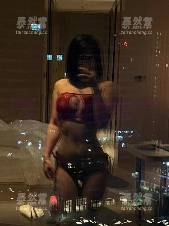 微密圈 - 快来在线浏览詹詹的蕾丝内衣图集，发现藏在蕾丝里的小谋略。