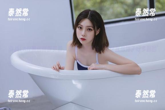 许岚LAN黑丝制服资源，明明只是照片，却让我想到了好多别的东西。