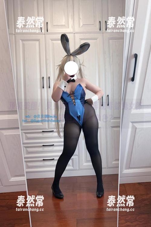 顶级美图！贝贝琪Becky再现毒蛇兔女郎，真不知她是哪个角色？