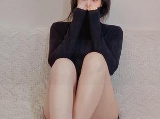 微密圈 – 絕对不只是腿！软妹小九九的高清美腿合集，心里默念“再来一遍”。