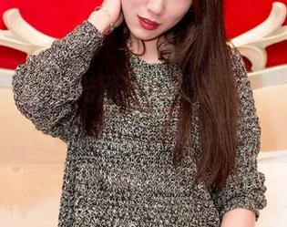 轰趴猫 – 泛着光泽的高跟鞋，美到让人想一脚踩上去的Ellie艾栗栗。