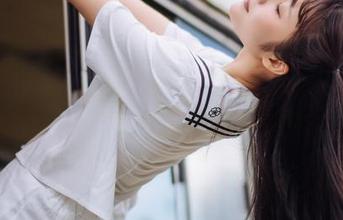 来来来，最新的龙娘套图，镜酱又在玩花样了吧，要注意保管好心脏哦！