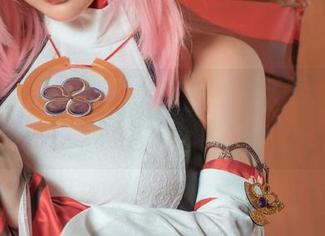 阿九从不咕咕真是个“资源”大王，和服“cos”没谁了。