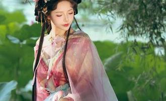 哦，透明皮衣女仆，雯妹不讲道理这次又玩出新花样了？精选