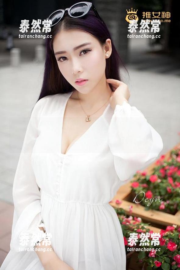 青豆客 - 思淇Sukiii的厨娘写真，福利到位，却让我一时失去了方向感！