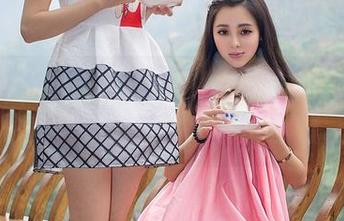 青豆客 – 图片大公开，绮里嘉Ula的比基尼狂欢，有时髦也有风骚喔。