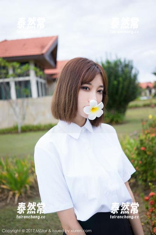 魅妍社-刘钰儿 魅妍社 - 刘钰儿的夏日,一份无圣光图包,看完可能想吃到亏沁的西瓜……