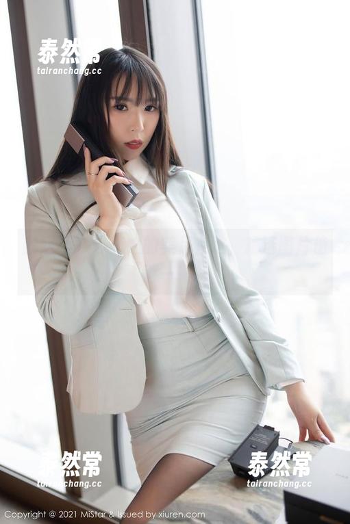 魅妍社 - 岑苑之的美足在这，精选图片值得一瞧。